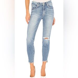 Mother  The Looker ankle step Fray Light Blue Distressed Skinny Women’s Jeans